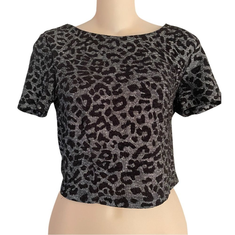 Akira Chicago Animal Print Lined Crop Top Short Sleeves Black Silver Size Small